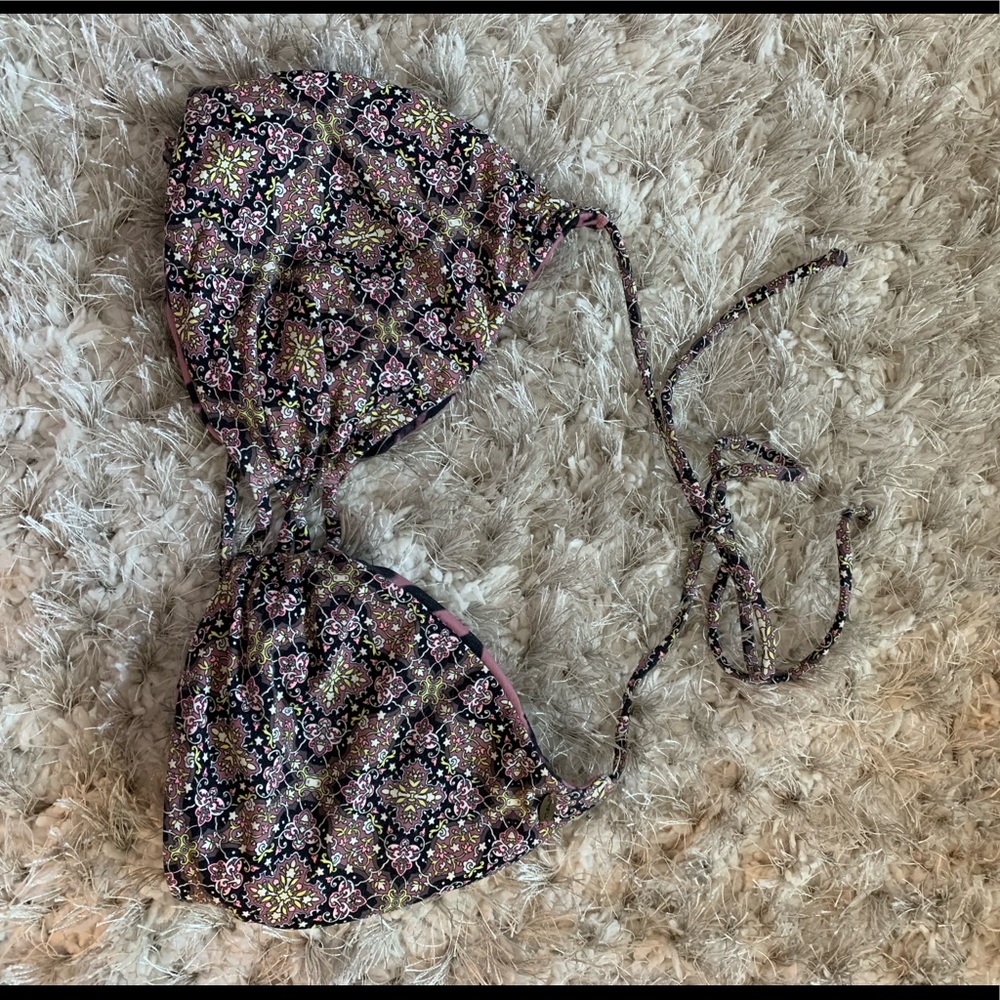 O’Neil bikini top